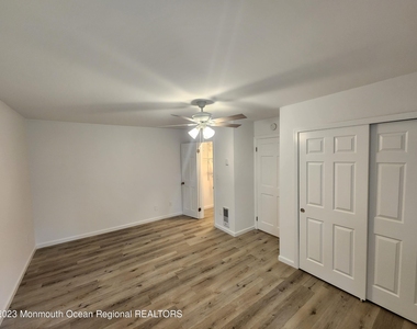 34 Meadow Green Circle - Photo Thumbnail 8