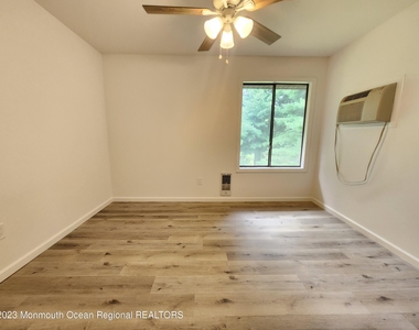 34 Meadow Green Circle - Photo Thumbnail 13