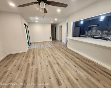 34 Meadow Green Circle - Photo Thumbnail 7