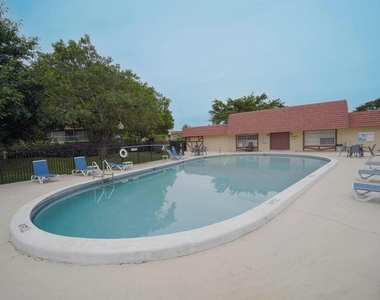 9272 Sw 3rd Street - Photo Thumbnail 14