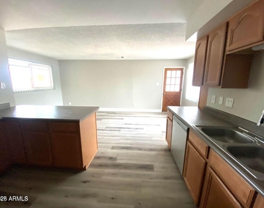 4417 S Newberry Road - Photo Thumbnail 15
