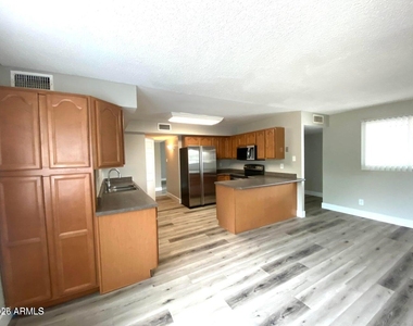 4417 S Newberry Road - Photo Thumbnail 10