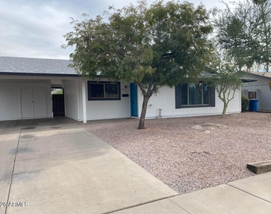 4417 S Newberry Road - Photo Thumbnail 2