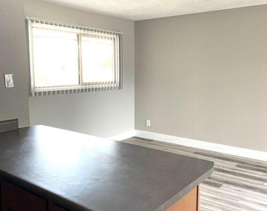4417 S Newberry Road - Photo Thumbnail 17