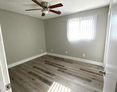 4417 S Newberry Road - Photo Thumbnail 34