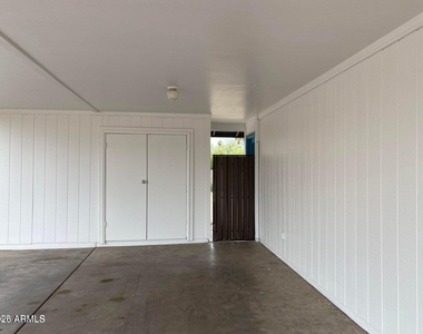 4417 S Newberry Road - Photo Thumbnail 5