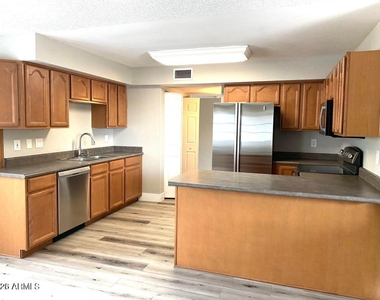 4417 S Newberry Road - Photo Thumbnail 8