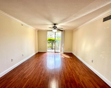 15135 Michelangelo Boulevard - Photo Thumbnail 16