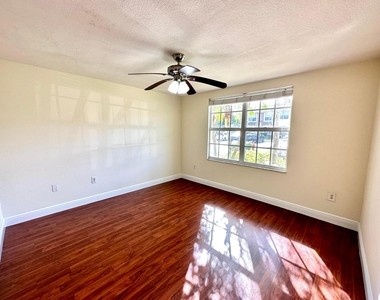 15135 Michelangelo Boulevard - Photo Thumbnail 19