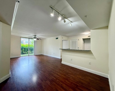 15135 Michelangelo Boulevard - Photo Thumbnail 6