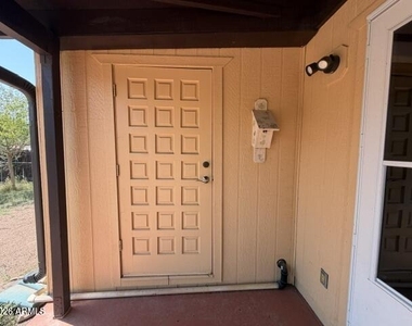 8080 W Barranca Road - Photo Thumbnail 34