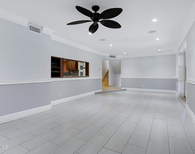 1627 E Fremont Drive - Photo Thumbnail 11