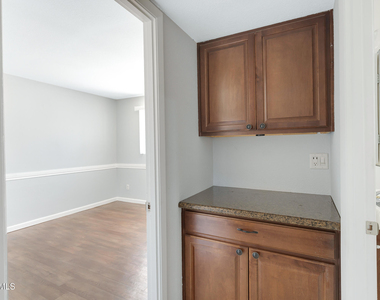 1627 E Fremont Drive - Photo Thumbnail 28