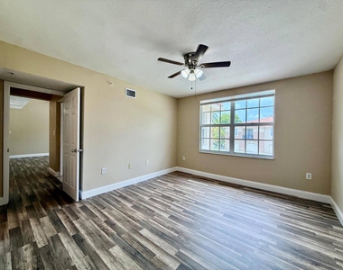 15095 Michelangelo Boulevard - Photo Thumbnail 2