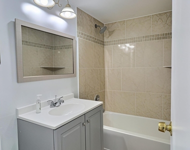 889 Twin Lakes Drive - Photo Thumbnail 19