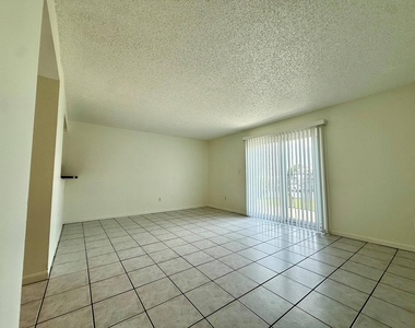 337 Gulfstream Road - Photo Thumbnail 3