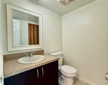 337 Gulfstream Road - Photo Thumbnail 9