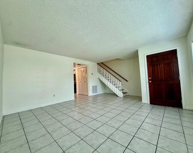 337 Gulfstream Road - Photo Thumbnail 12