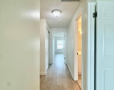 337 Gulfstream Road - Photo Thumbnail 8