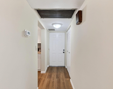 9440 Sw 8th Street - Photo Thumbnail 5