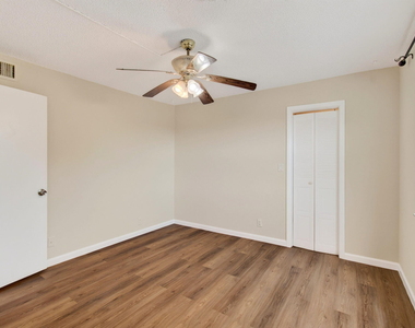 9440 Sw 8th Street - Photo Thumbnail 32