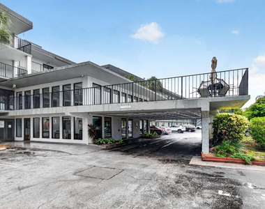 9440 Sw 8th Street - Photo Thumbnail 2