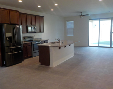 918 E Locust Lane - Photo Thumbnail 1
