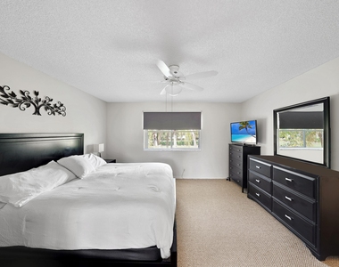 1457 Banyan Way - Photo Thumbnail 30
