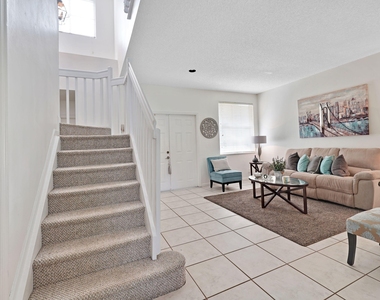 1457 Banyan Way - Photo Thumbnail 29