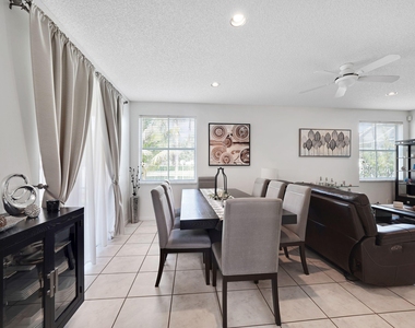 1457 Banyan Way - Photo Thumbnail 36
