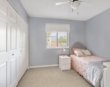 1457 Banyan Way - Photo Thumbnail 10