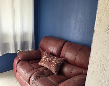 639 N Phoenix Street - Photo Thumbnail 7