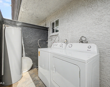 2223 S Mcclintock Drive - Photo Thumbnail 19