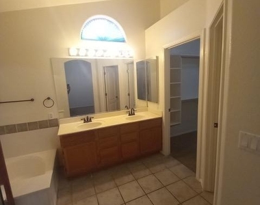 1338 E Encinas Avenue - Photo Thumbnail 4