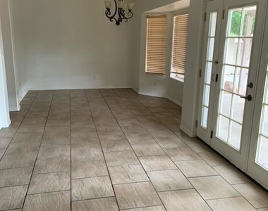 1338 E Encinas Avenue - Photo Thumbnail 11