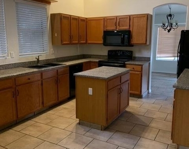 1338 E Encinas Avenue - Photo Thumbnail 13