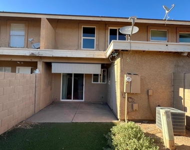 5819 N 59th Drive - Photo Thumbnail 15