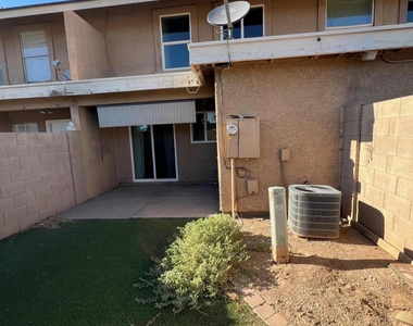 5819 N 59th Drive - Photo Thumbnail 26