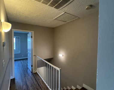 5819 N 59th Drive - Photo Thumbnail 24