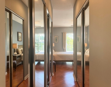 8262 Dominica Place - Photo Thumbnail 18