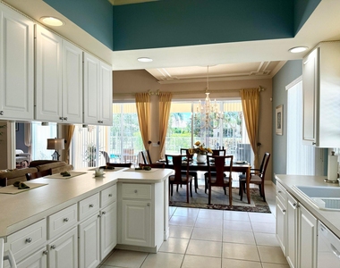 8262 Dominica Place - Photo Thumbnail 11