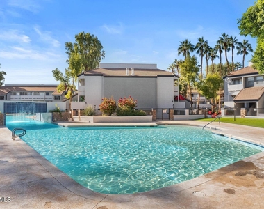 1331 W Baseline Road - Photo Thumbnail 19