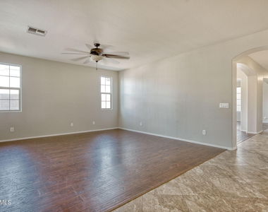13718 N 150th Drive - Photo Thumbnail 15