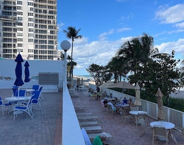 4250 Galt Ocean Drive - Photo Thumbnail 18