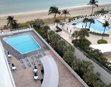 4250 Galt Ocean Drive - Photo Thumbnail 8