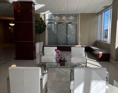4250 Galt Ocean Drive - Photo Thumbnail 10