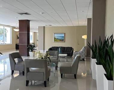 4250 Galt Ocean Drive - Photo Thumbnail 12