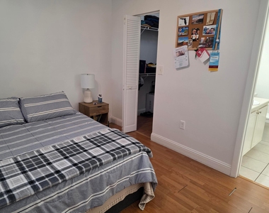 1821 Nw 96th Terrace - Photo Thumbnail 1