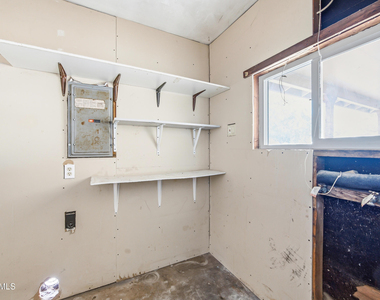 6532 N 19th Drive - Photo Thumbnail 15