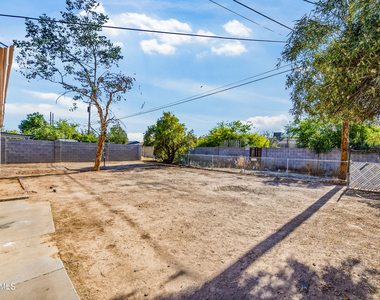 6532 N 19th Drive - Photo Thumbnail 19
